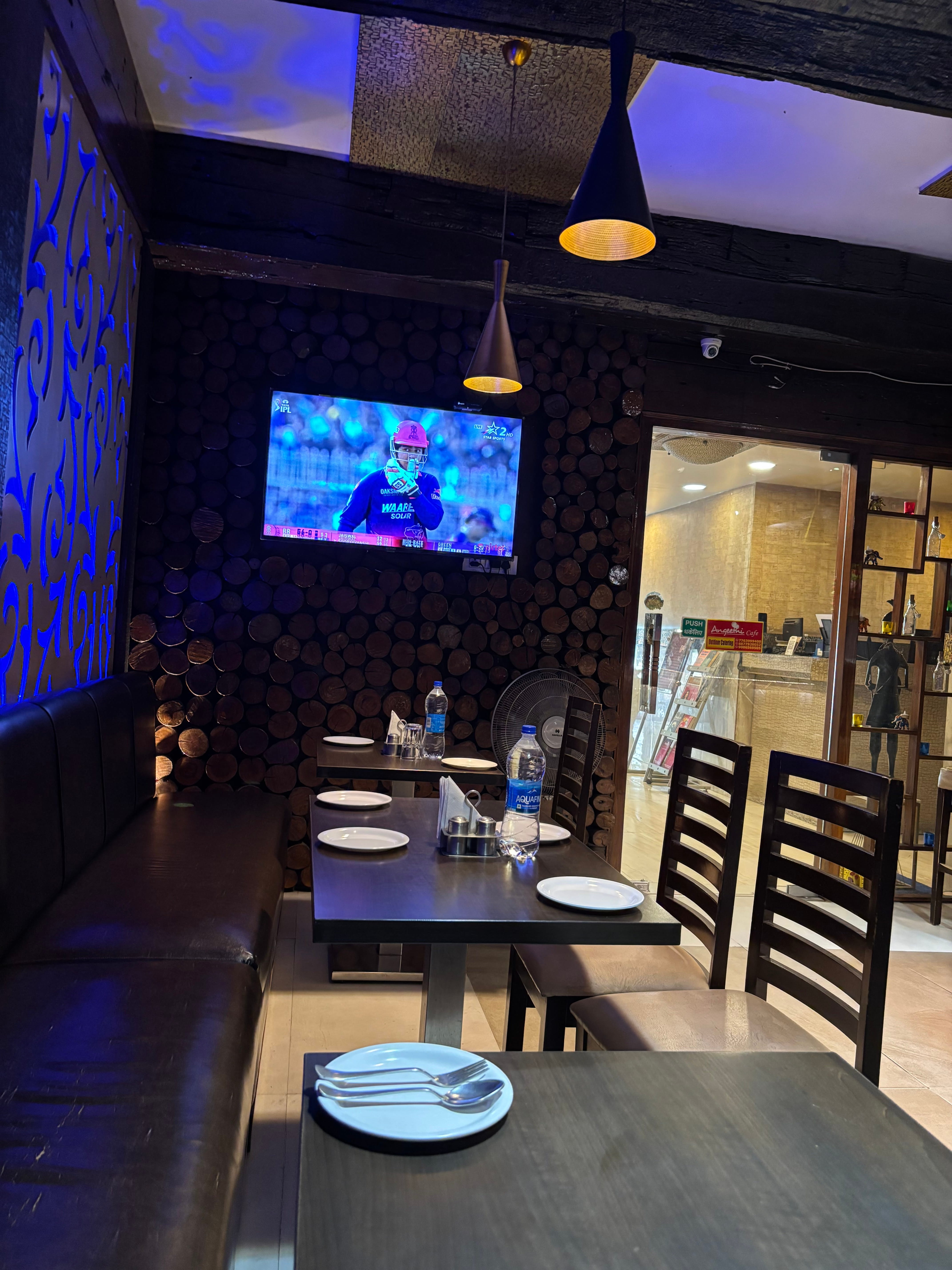 Restaurant gallery